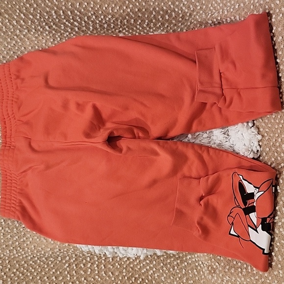 Minnie Mouse Sweatsuit - Picture 14 of 16